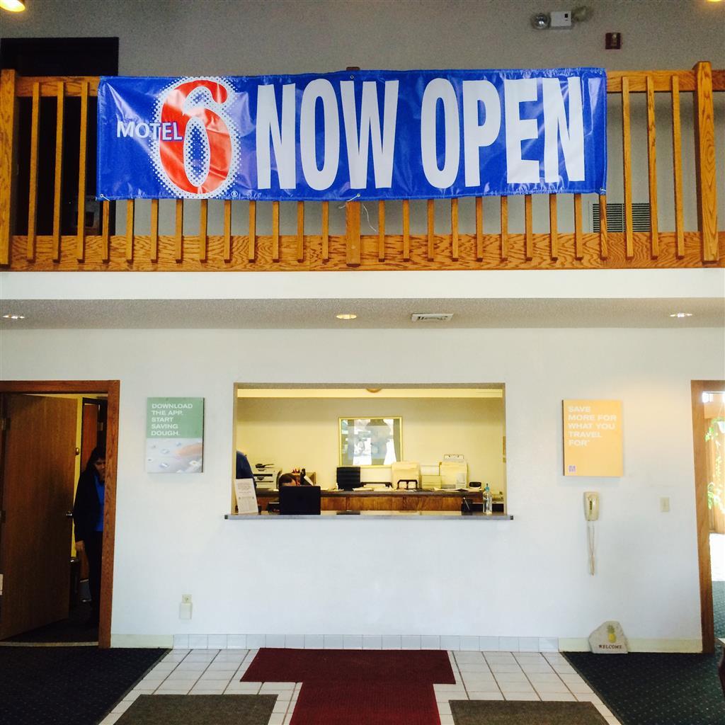 Motel 6-Saukville, WI Interiør bilde