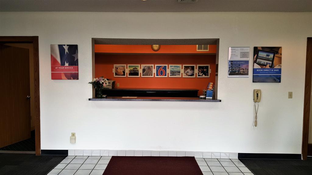 Motel 6-Saukville, WI Eksteriør bilde