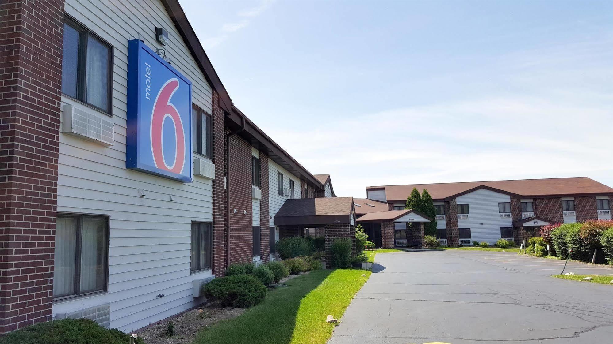 Motel 6-Saukville, WI Eksteriør bilde