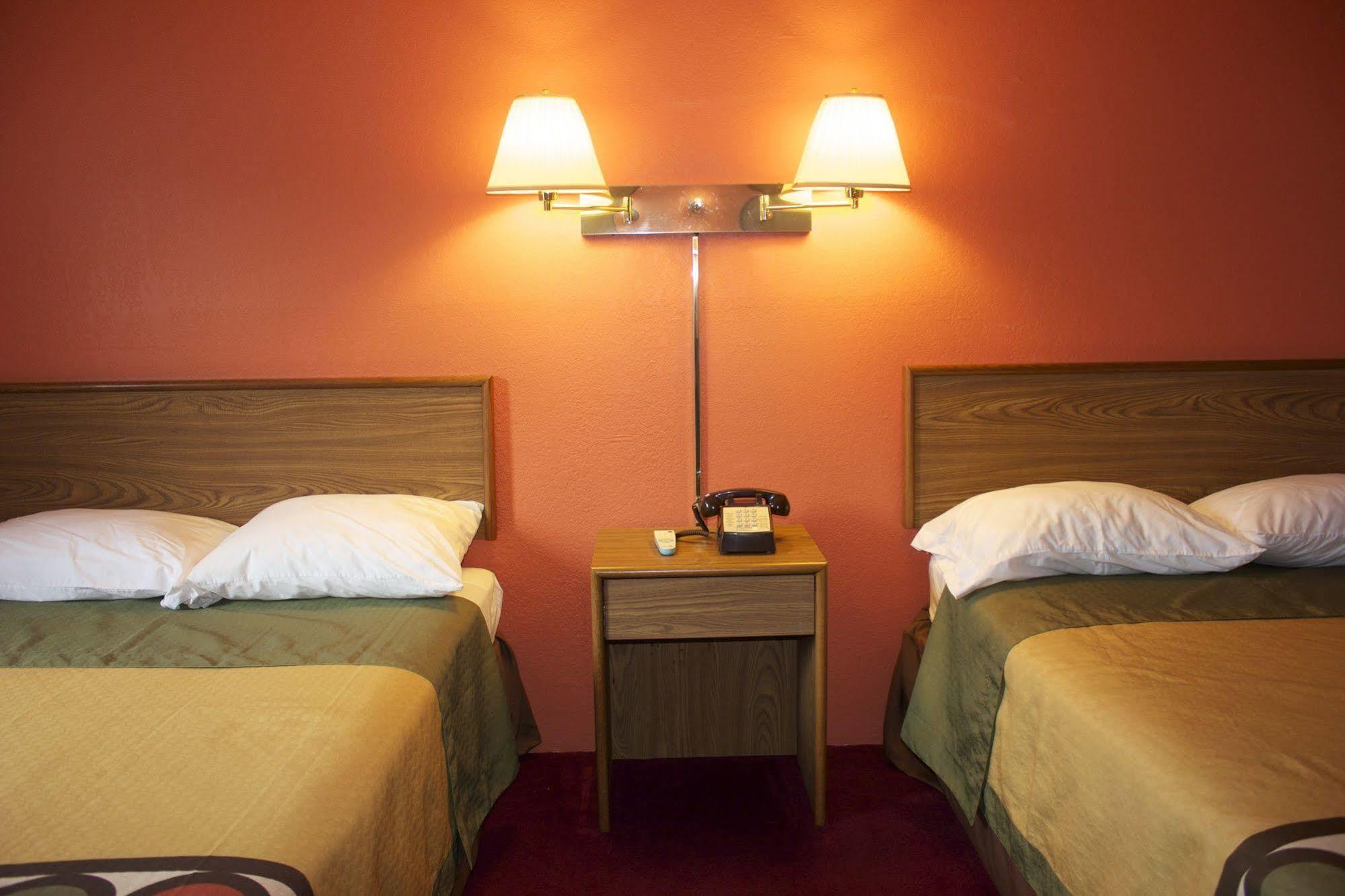 Motel 6-Saukville, WI Eksteriør bilde