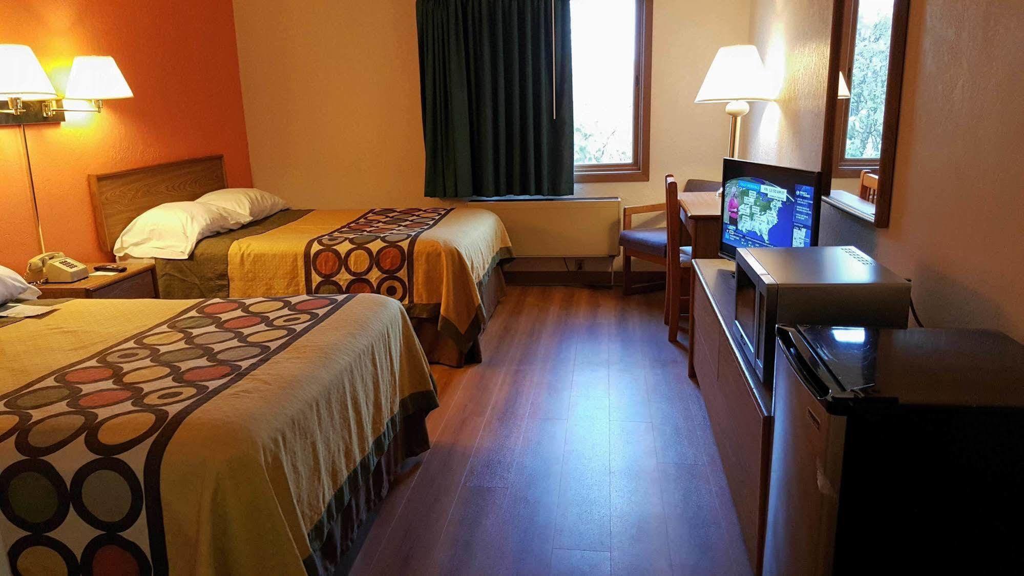Motel 6-Saukville, WI Eksteriør bilde