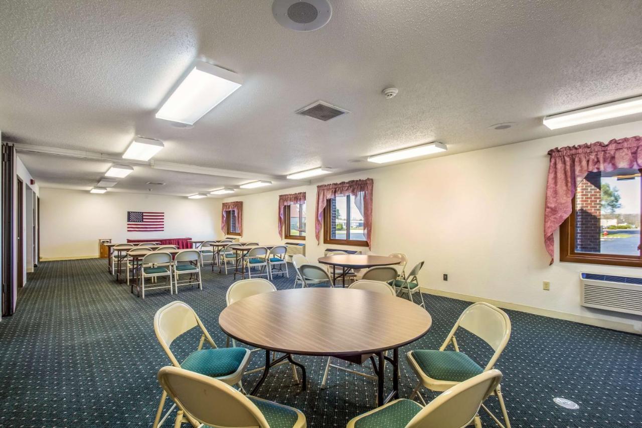 Motel 6-Saukville, WI Eksteriør bilde