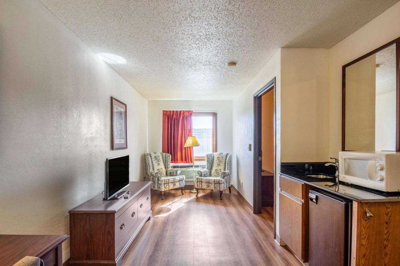 Motel 6-Saukville, WI Eksteriør bilde
