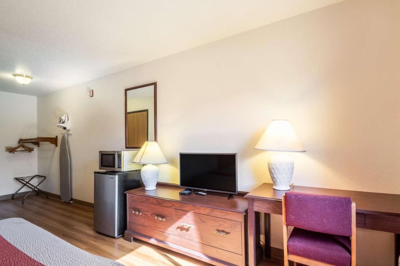 Motel 6-Saukville, WI Eksteriør bilde