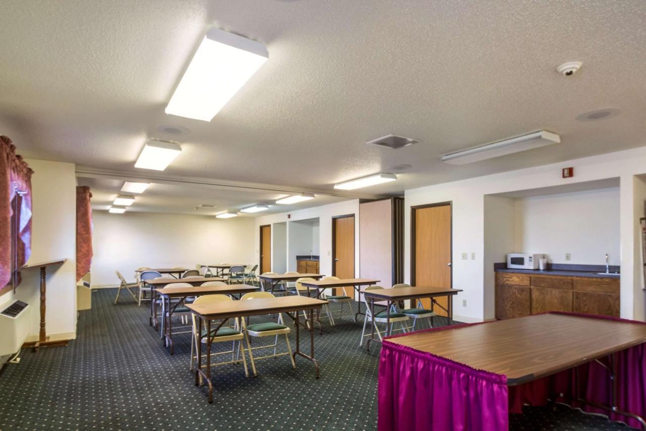 Motel 6-Saukville, WI Eksteriør bilde